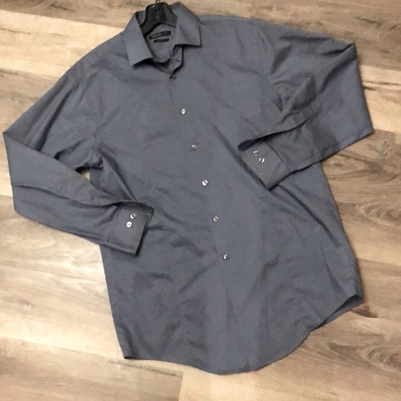 Van Heusen Studio slim fit dress shirt - Picture 1 of 2